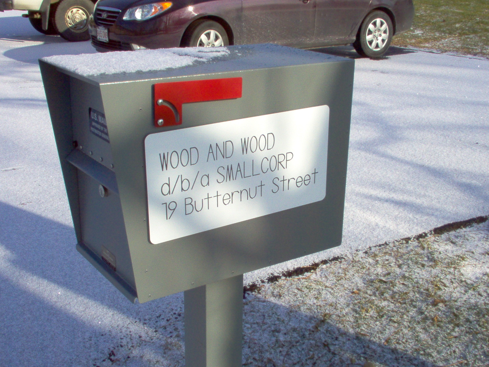 SmallCorp Mailbox